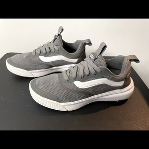 Vans UltraRange Rapidweld Size 6 W/ 4.5 M